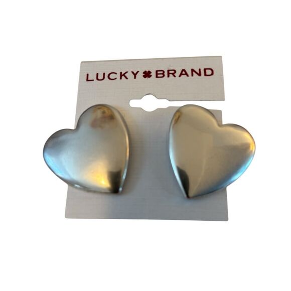 Matte Silver Heart Stud Earrings. Great Size! - Picture 5 of 6